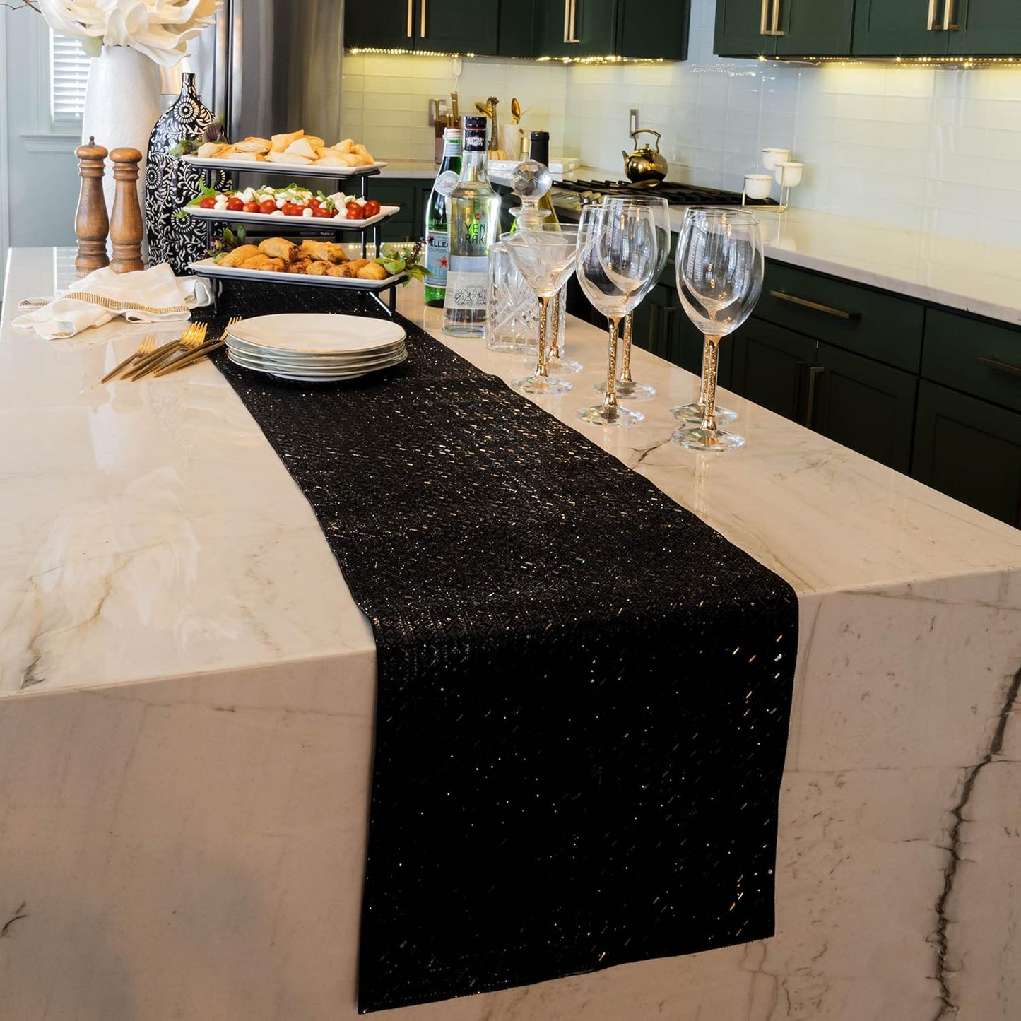 Madison Avenue Table Runner